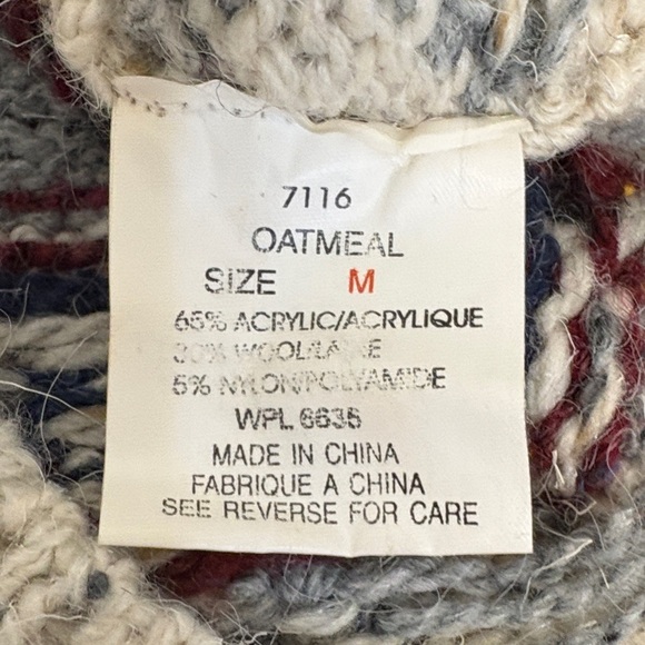Woolrich Handknit Sweater in Burgundy, Blue, and Cream. Size Medium. - Picture 4 of 4